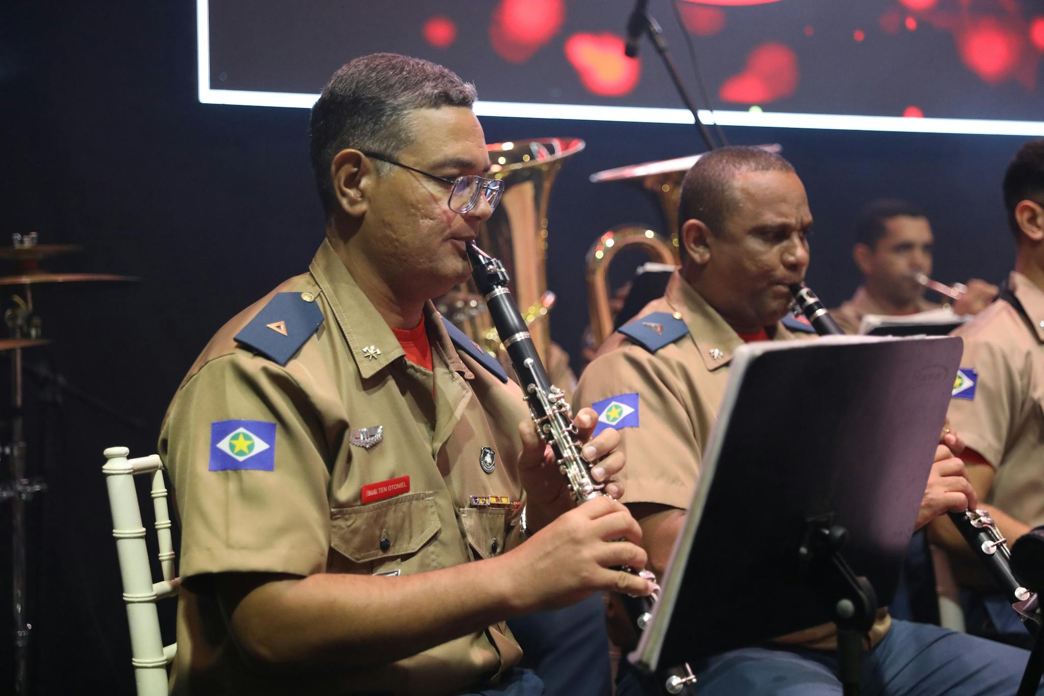 Brazilian military band performing during a ceremony in Mato Grosso, showcasing tradition and pride.